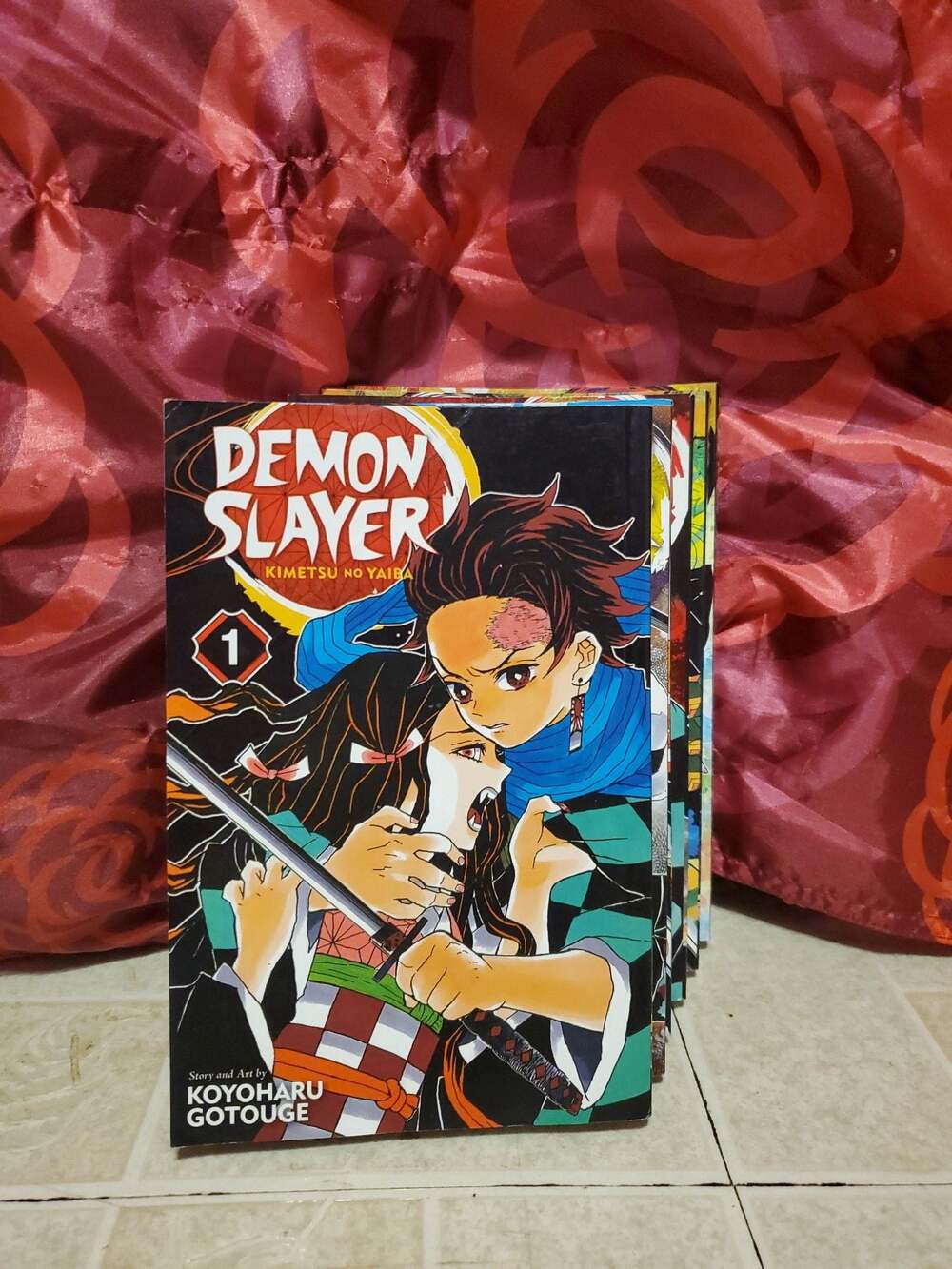 Demon Slayer: Kimetsu no Yaiba Manga Volumes 1-6 Lot by Koyoharu Gotouge VIZ Med